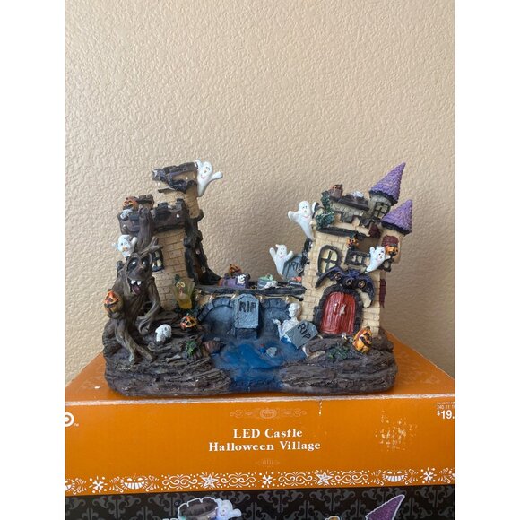 Y2K Target LED Castle Halloween Village in Box Tested & Works - Picture 2 of 16